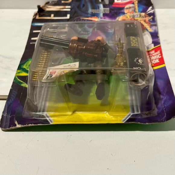 Aliens Bishop Android Space Marine Action Figure Gatling Gun Comic Book‎ - Picture 8 of 10